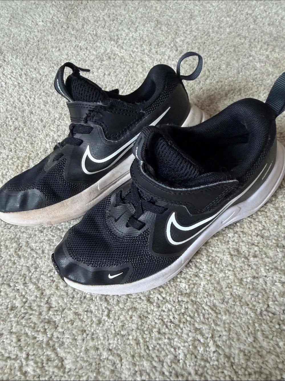 Nike Kids Black and White Velcro Athletic Sneakers (size 12C)